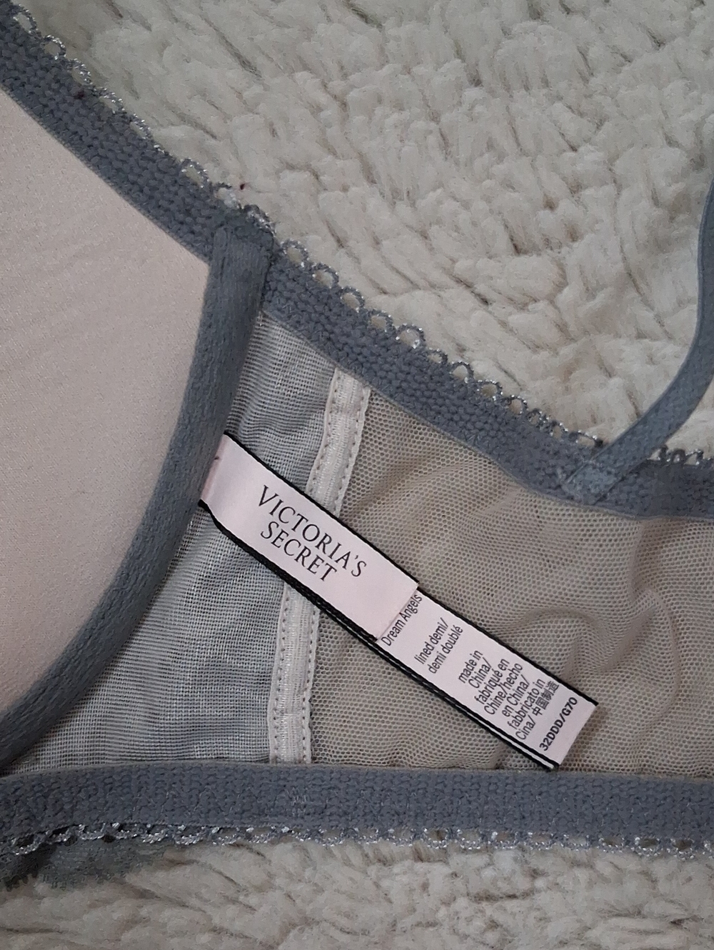Victoria's Secret Dream Angels Collection Lace Overlay Racerback Bra 32DDD - Picture 7 of 16